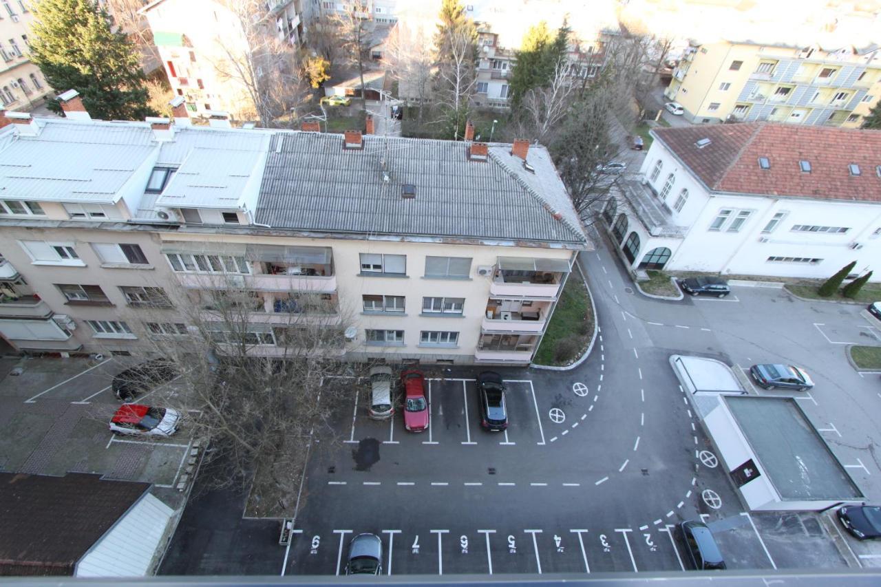 Downtown Apartment Баня-Лука Экстерьер фото