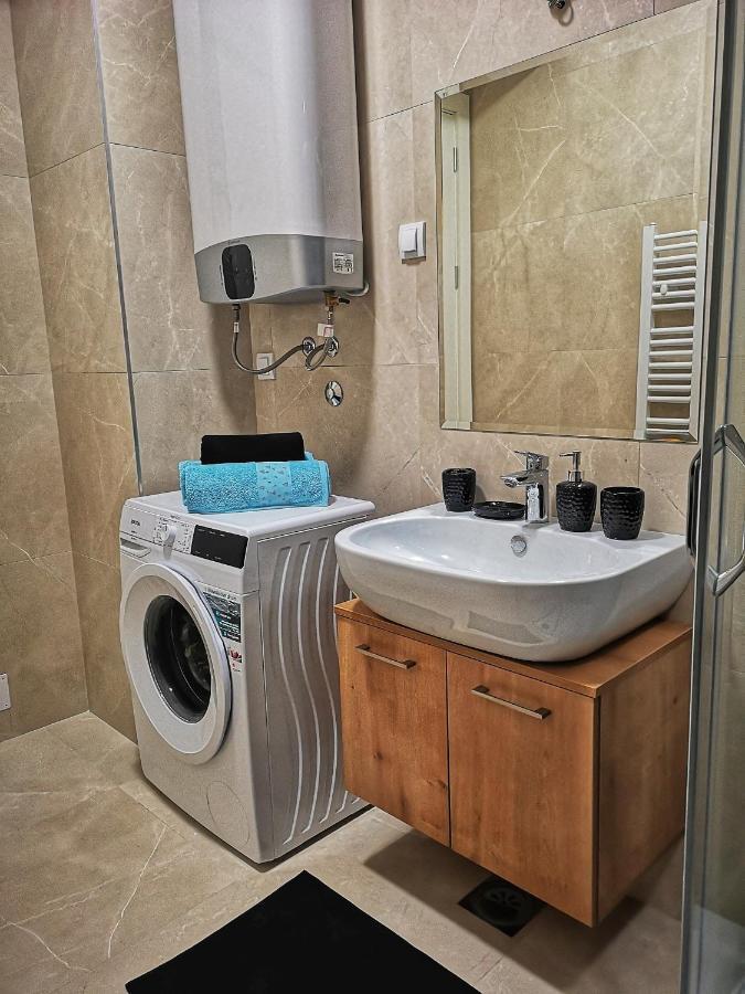 Downtown Apartment Баня-Лука Экстерьер фото